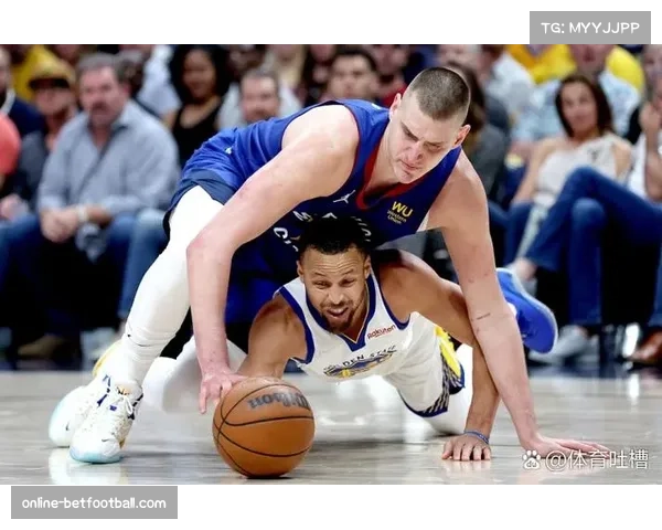 勇士残阵展现韧性 科尔战术布置成功限制约基奇发挥